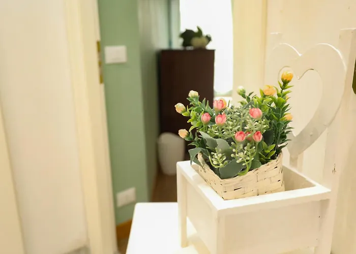 Отель типа "постель и завтрак" Domus Antica Trastevere 4*